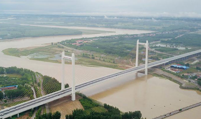 Qihe Yellow River Bridge put into operation in E China's Shandong