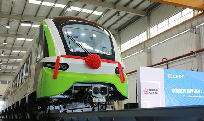 China's new maglev train rolls off production line