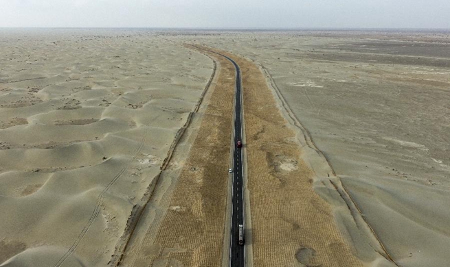 In pics: highways in Taklimakan Desert in China's Xinjiang