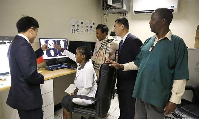 Chinese medical team provides medical treatment and surgery to local patients in Harare, Zimbabwe