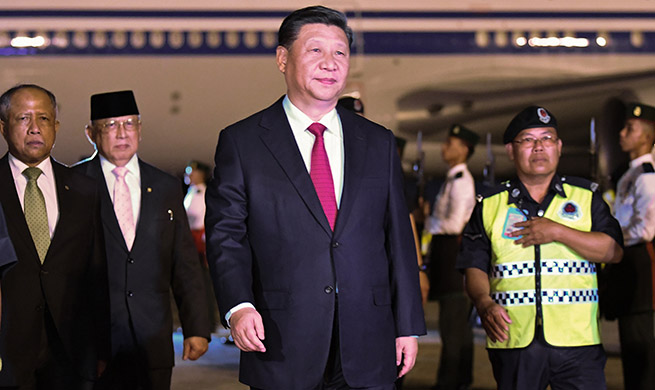 Xi arrives in Brunei for state visit