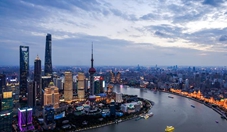 Yearender-Economic Watch: China's economy navigates a "crucial year"