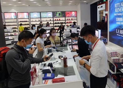 China's Hainan opens 3 offshore duty-free shops