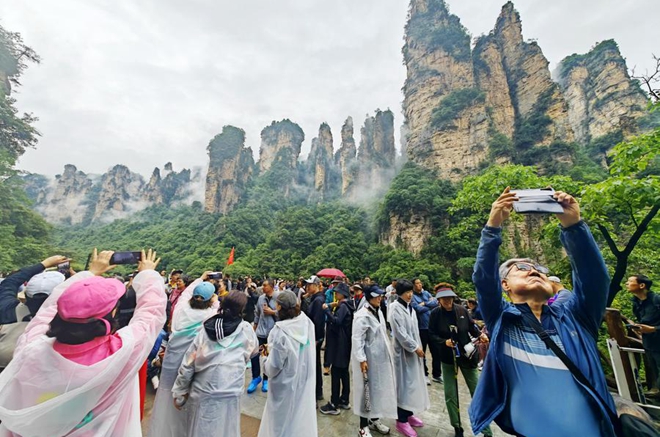 Behind China's growing appeal to international travelers