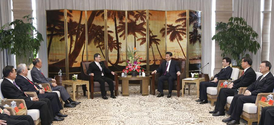 President Xi meets Taiwan politician