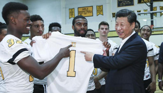 Xi Jinping visits Lincoln High School in Tacoma