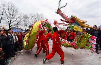 Villagers perform dragon dance in Guizhou to greet Spring Festival