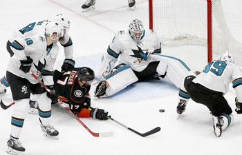 San Jose Sharks beat Anaheim Ducks 3-2 at NHL hockey match