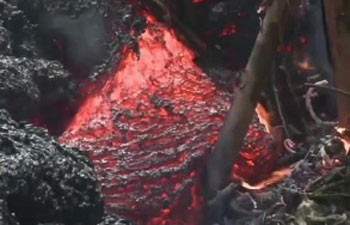 "Ballistic eruptions" are predicted for Hawaiian volcano