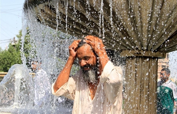 Heatwave hits Pakistan's Karachi, alert issued