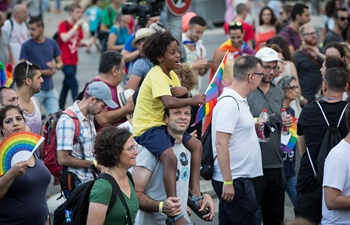 Jerusalem's gay pride parade kicks off with many participants