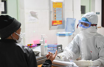 Pic story: Young male nurse volunteers to join battle against epidemic in central China's Hunan