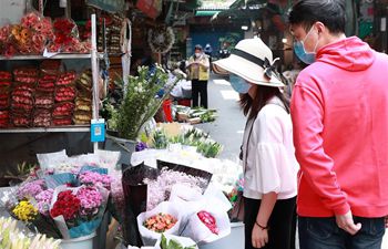 Flower markets in Wuhan resume business as epidemic wanes