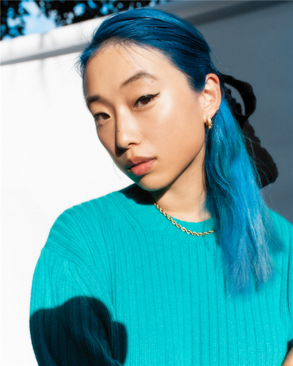 25日,康泰纳仕集团正式宣布 margaret zhang (章凝)成为《vogue 服饰