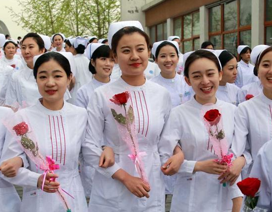 “百名护士风采”拍摄活动在北京举行