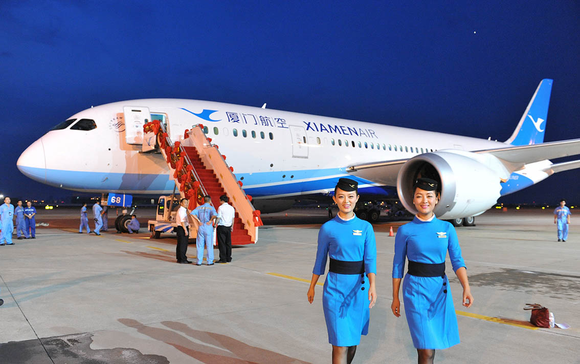 厦门航空迎接公司首架波音787飞机（2014年8月31日摄）林善传摄/本刊