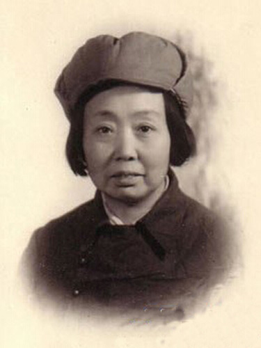 杨厚珍，1934年10月参加中央红军长征。长征中，因敌机轰炸负伤。