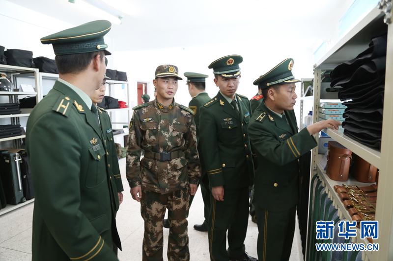 新疆老爷庙边检站组织官兵前往武警哈密支队参观见学