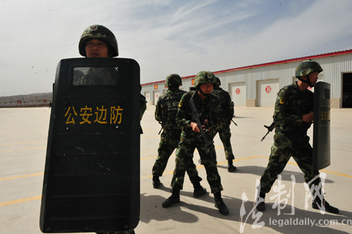 远赴天山练精兵——六省区公安边防机动部队骨干首次开展跨区域轮勤