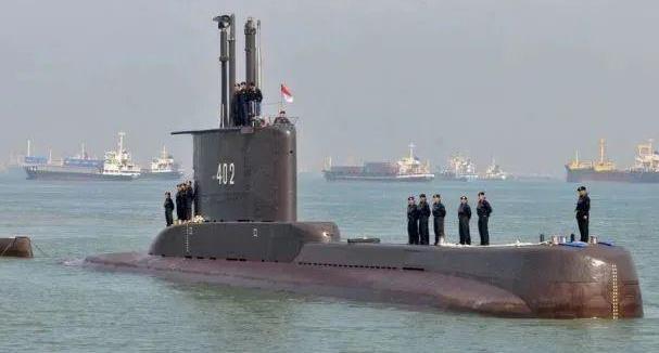国防部就印尼潜艇失事发表谈话:已派出舰船协助救援