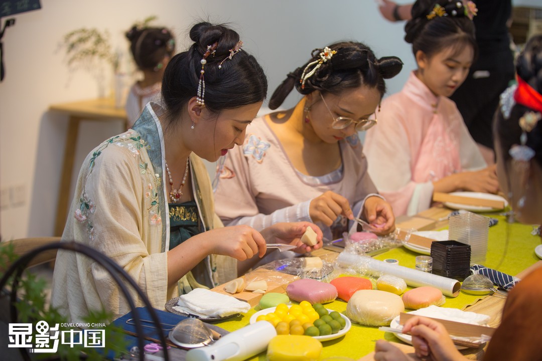 显影中国成都汉服同袍生态观察