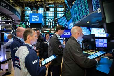 纽约股市三大股指27日显著上涨