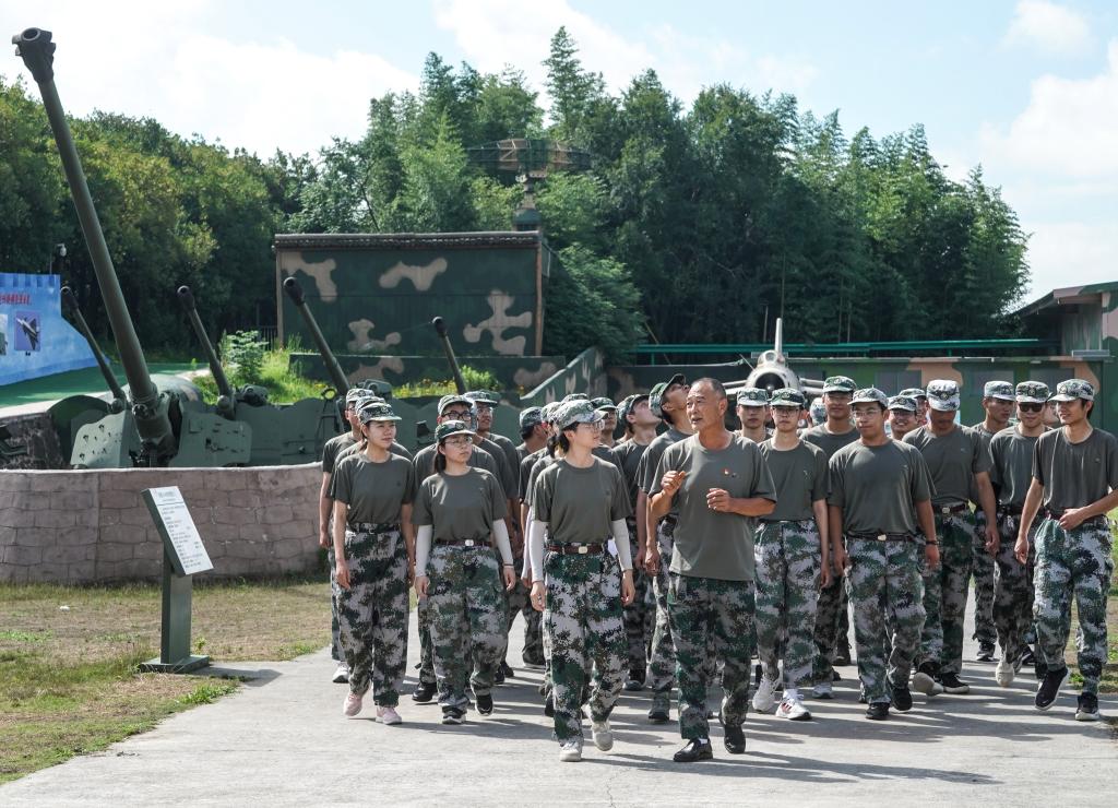 退伍老兵三十年打造国防教育实践基地