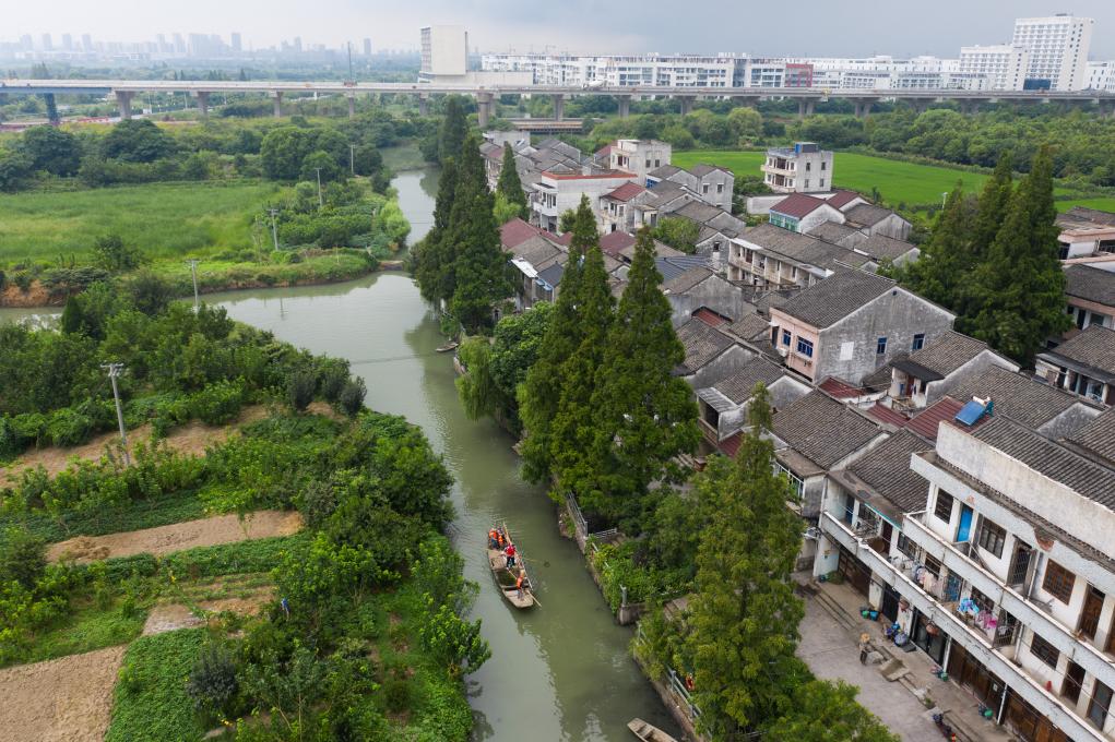 建设生态乡镇 改善人居环境