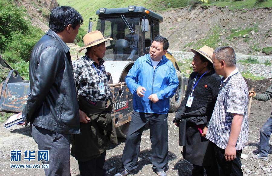 "花在百姓身上的钱一分都不能少"——记四川省甘孜州甘孜县委书记