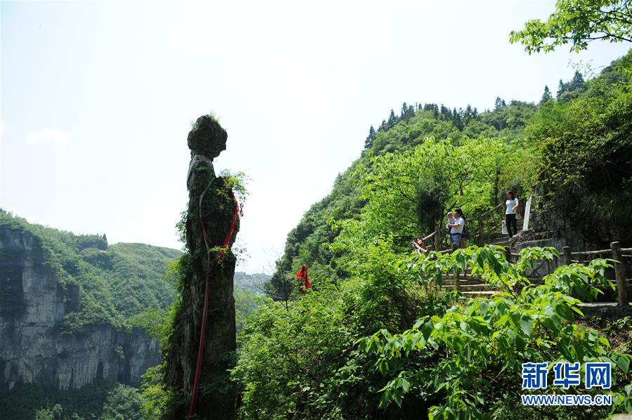 贵州万山废弃矿山变旅游景点