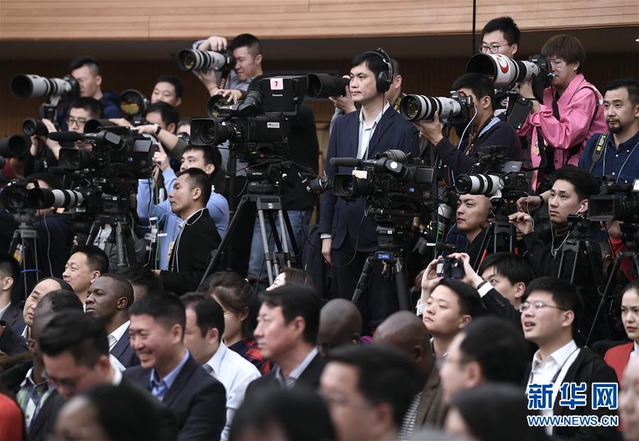 （两会·XHDW）（12）国务委员兼外交部长王毅就中国外交政策和对外关系回答中外记者提问
