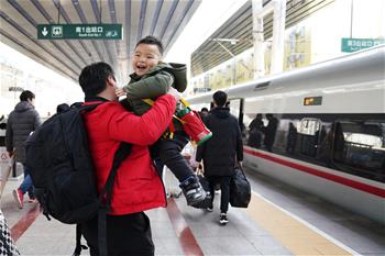  "Cute Baby" in Spring Festival Travel