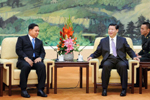 习近平会见泰国国防部长