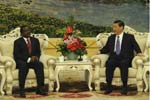 习近平会见肯尼亚副总统穆西约卡