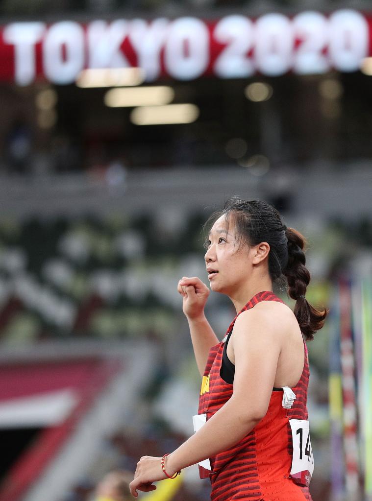 中国队选手刘诗颖获得东京奥运会女子标枪金牌