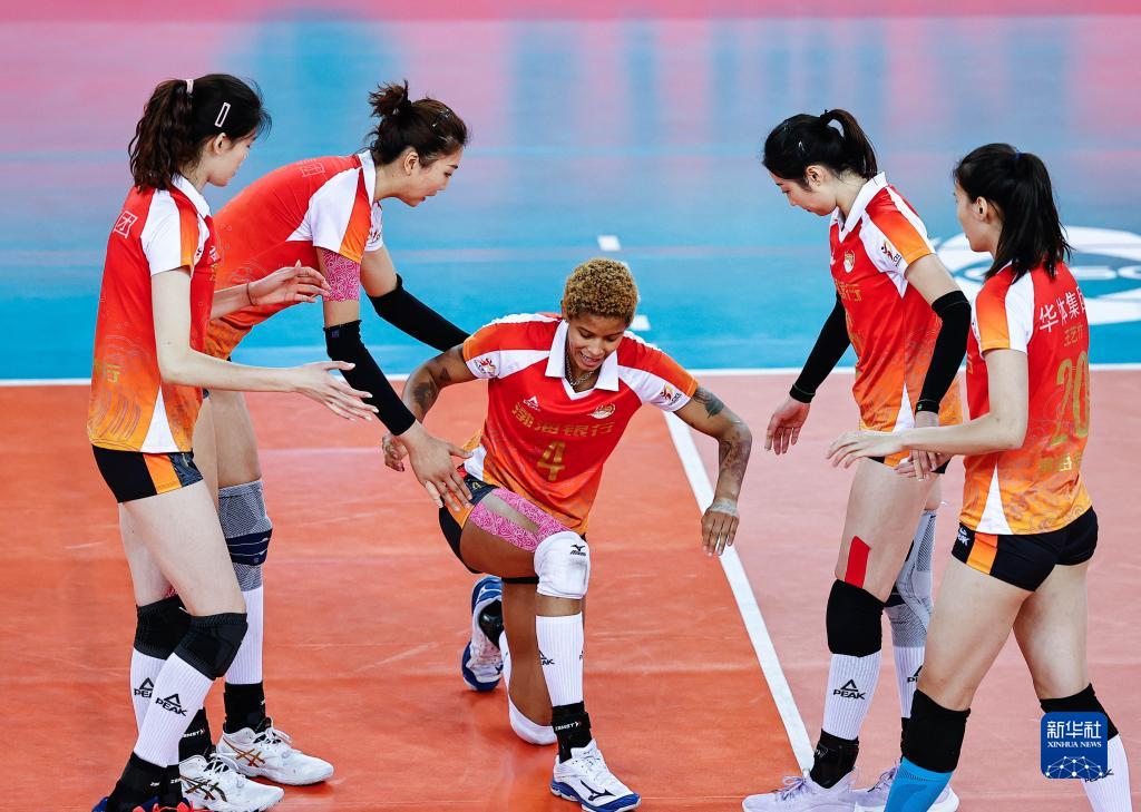 广东江门举行的2021-2022赛季中国女子排球超级联赛第二阶段e组比赛中