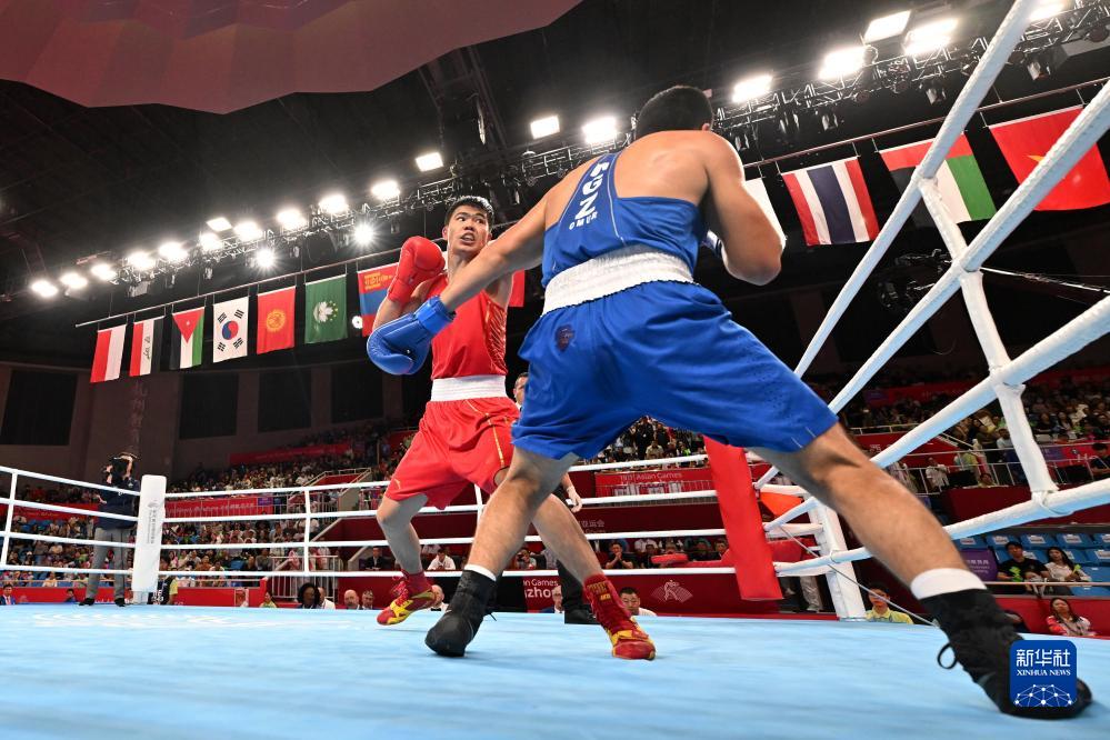 拳击——男子80公斤级四分之一决赛：中国选手晋级-新华网