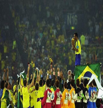 巴西世界杯冠军志--巴西队_炫体育