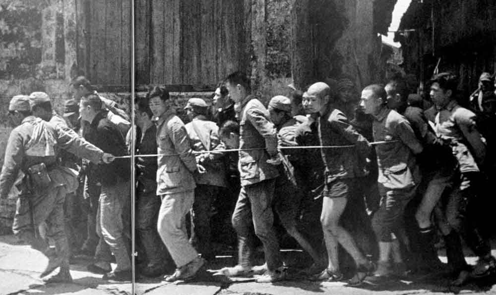 1941年4月19日，在海南岛海口市一批我国同胞被日本侵略军绑走。