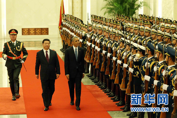 11月12日，国家主席习近平在北京人民大会堂举行欢迎仪式，欢迎美国总统奥巴马对中国进行国事访问。 新华社记者 刘卫兵 摄