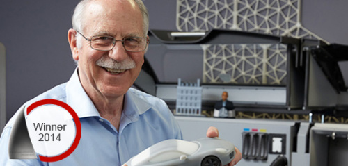 资料图片:Charles W. Hull