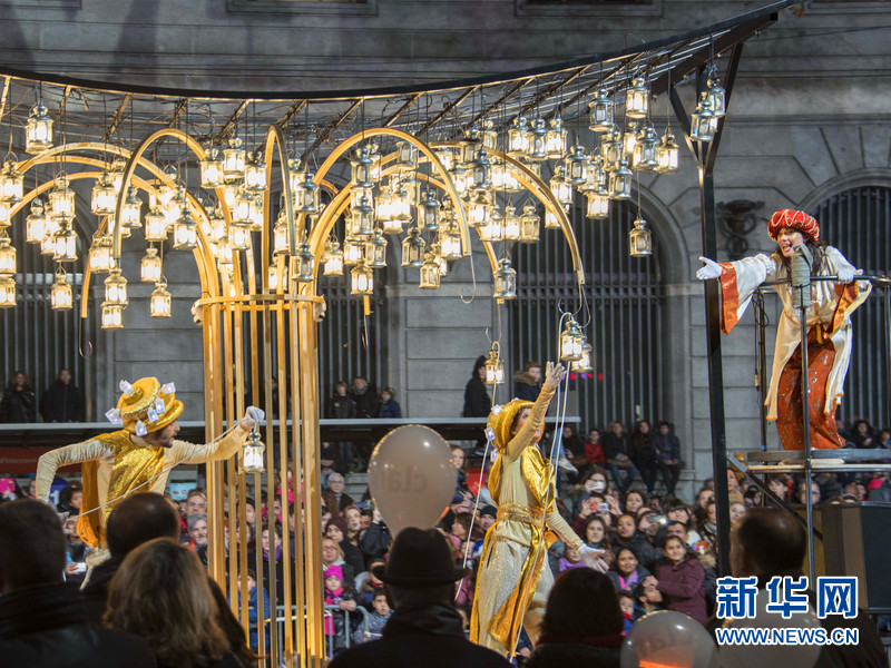 巴塞罗那2016年"三王节"彩车游行 高清