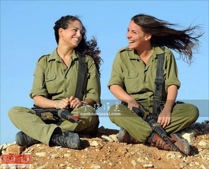 以色列军队女兵皮肤白皙颜值爆表组图