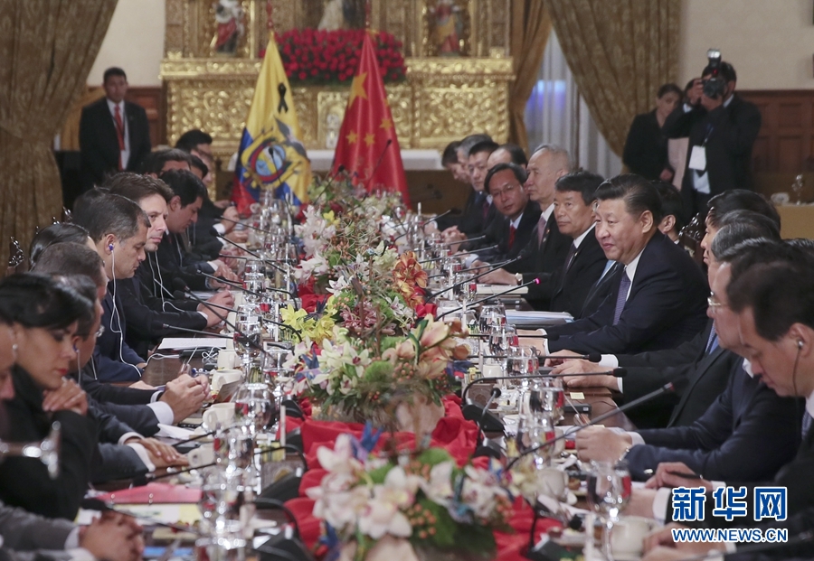 当地时间11月17日，国家主席习近平在基多同厄瓜多尔总统科雷亚举行会谈。 新华社记者 兰红光 摄