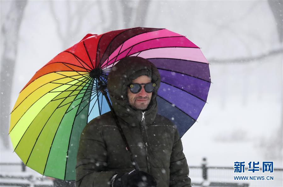 （国际）（3）纽约风雪弥漫