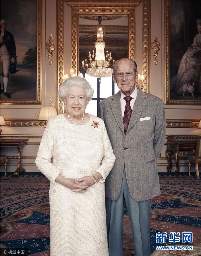 子女婚姻都失败 英女王却迎来白金婚 70年影