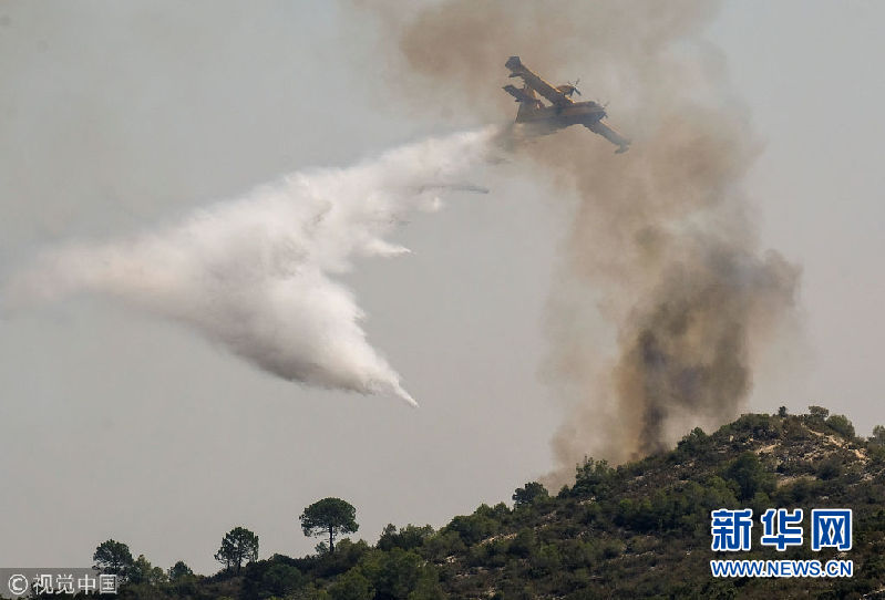 西班牙爆发森林大火 已有2500人被迫撤离