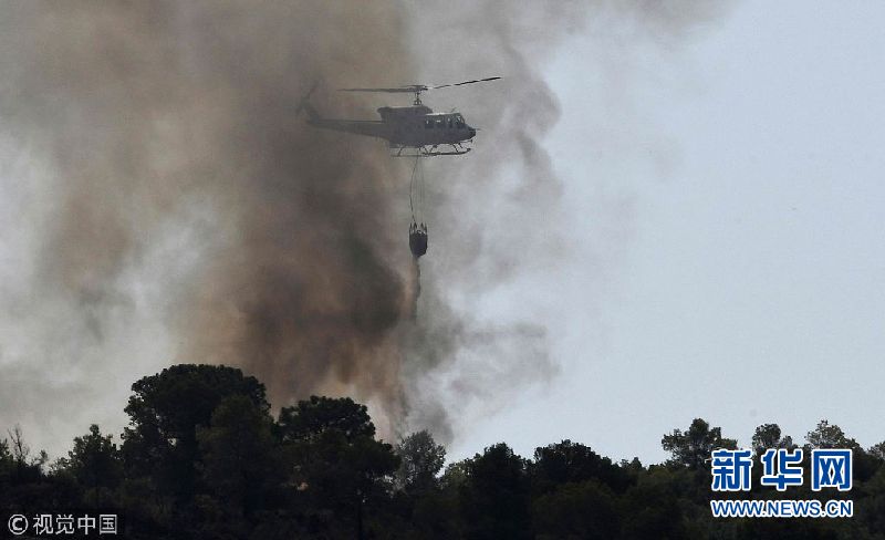 西班牙爆发森林大火 已有2500人被迫撤离