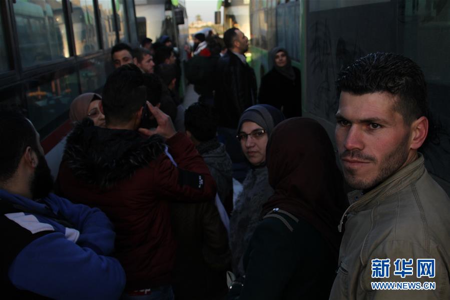 （国际）（3）数百名叙利亚难民从黎巴嫩回国