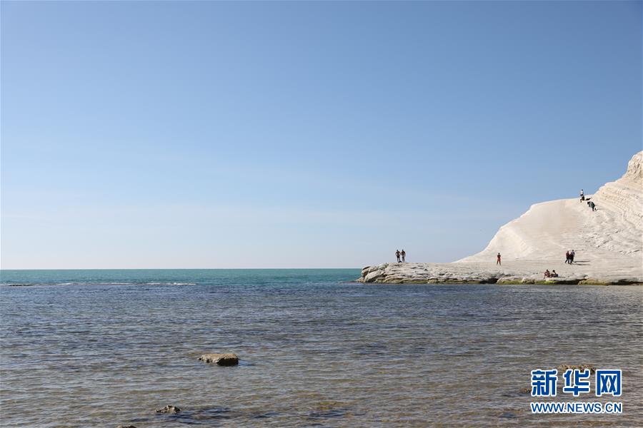 （习近平出访配合稿·图文互动）（2）新闻背景：意大利共和国